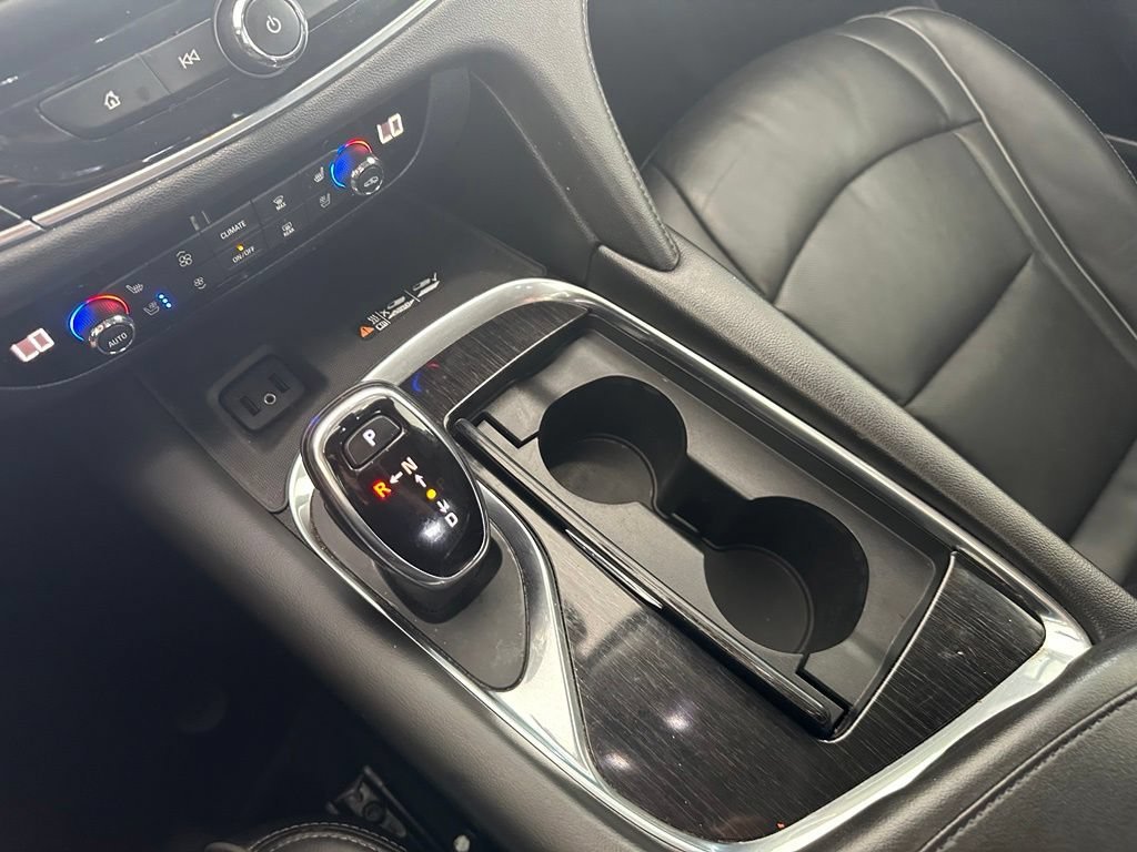 Used 2019 Includes Pitch Dark Night lower exterior accent color.) Buick Avenir image 28