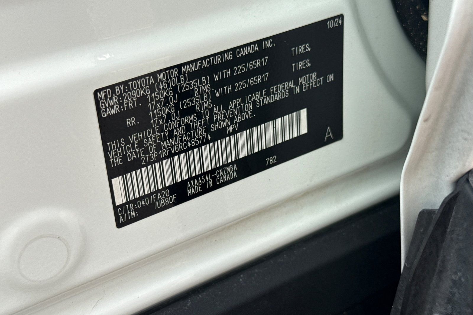 Used 2024 White Toyota XLE image 27