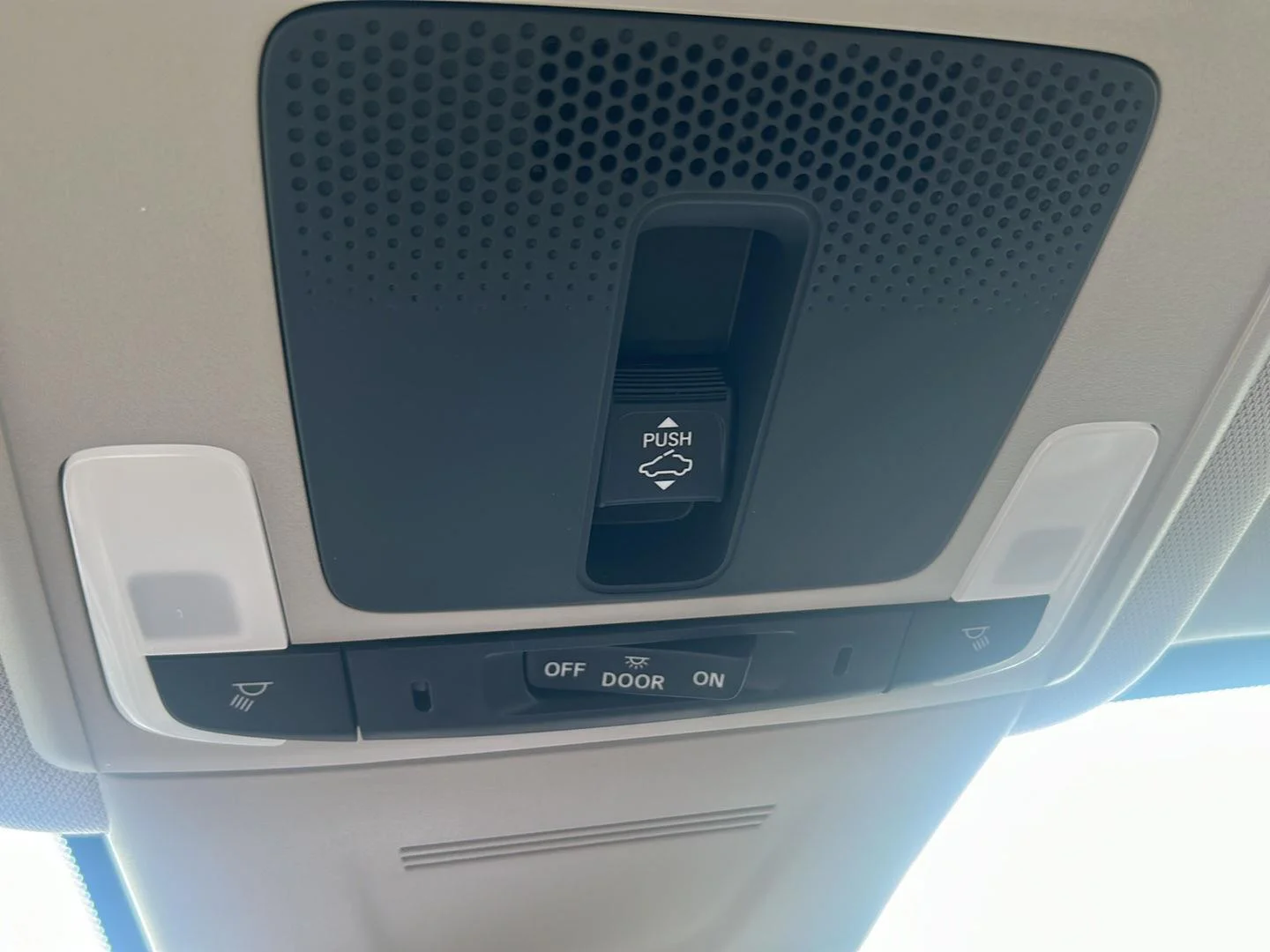 Used 2025 Canyon River Blue Metallic Honda EX image 22