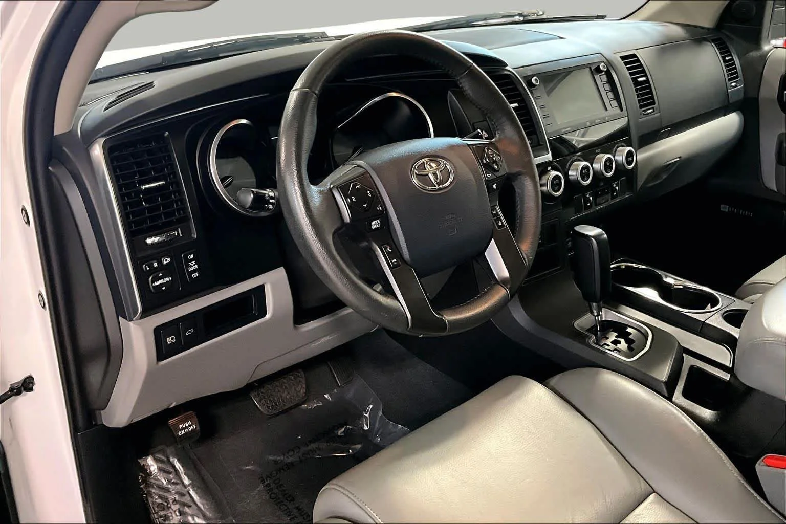 Used 2020 Super White Toyota Limited image 17