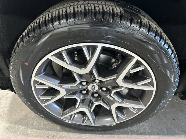 New 2027 Carbonized Gray Metallic Ford Platinum™ image 23