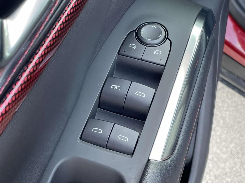2025 Chevrolet Traverse Z71 - Photo 8