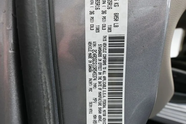Used 2013 Silver Dodge SXT image 46