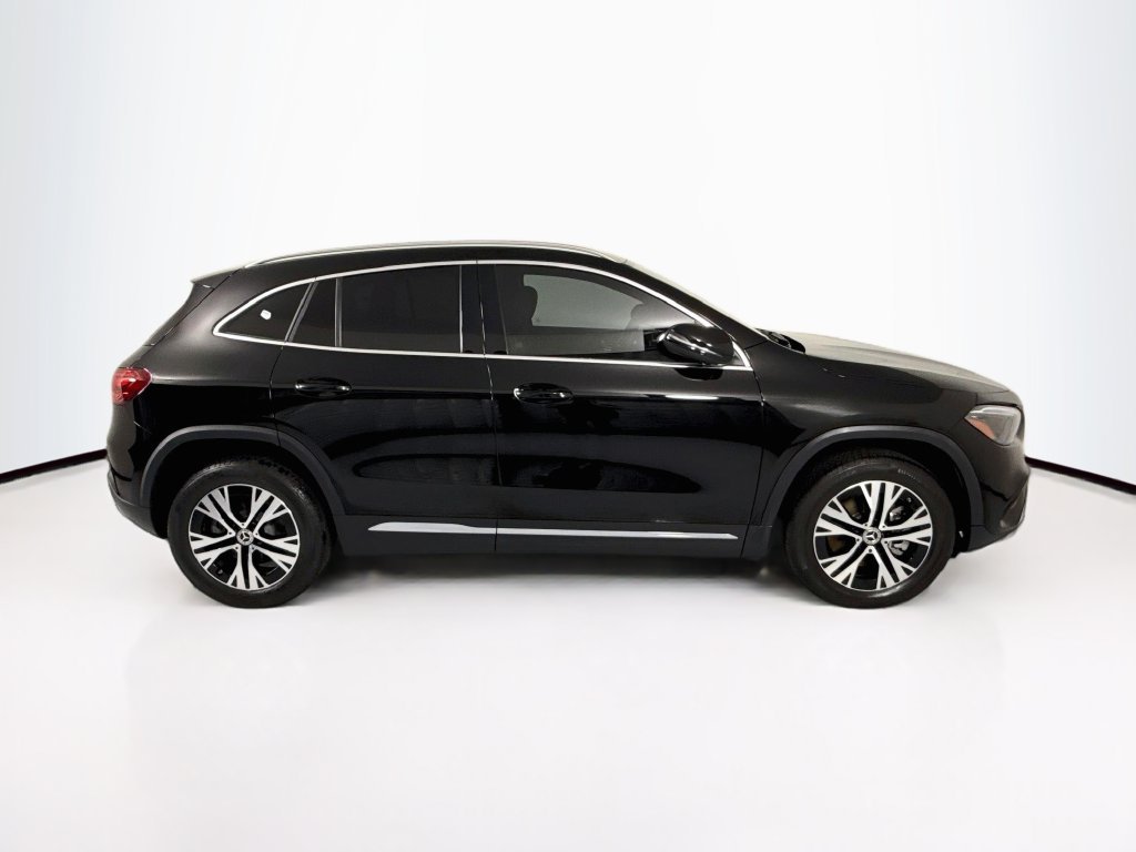 Used 2026  Mercedes-Benz GLA 250 image 4