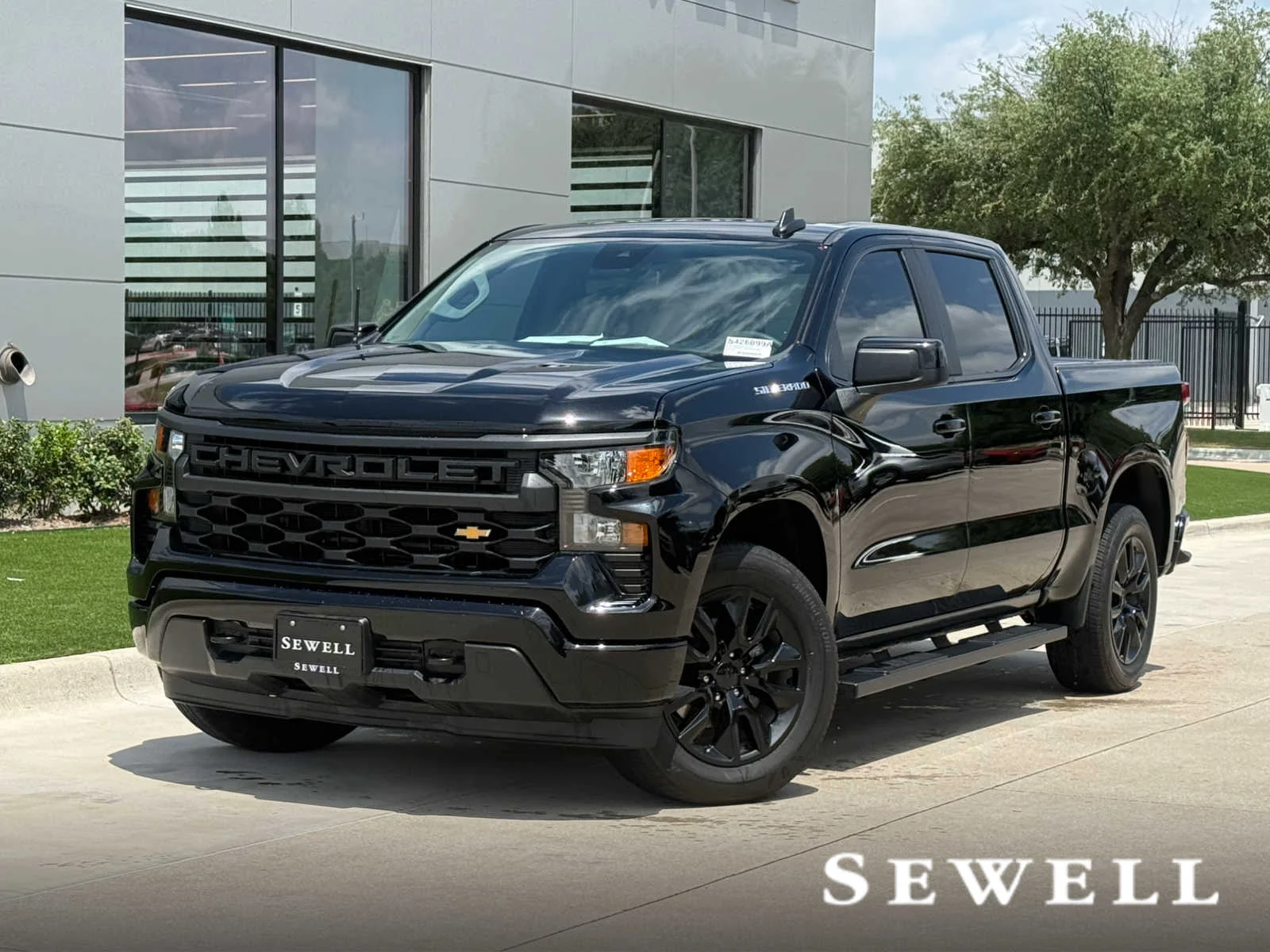 2024 Chevrolet Silverado 1500 Custom Crew Cab Short Box's photo