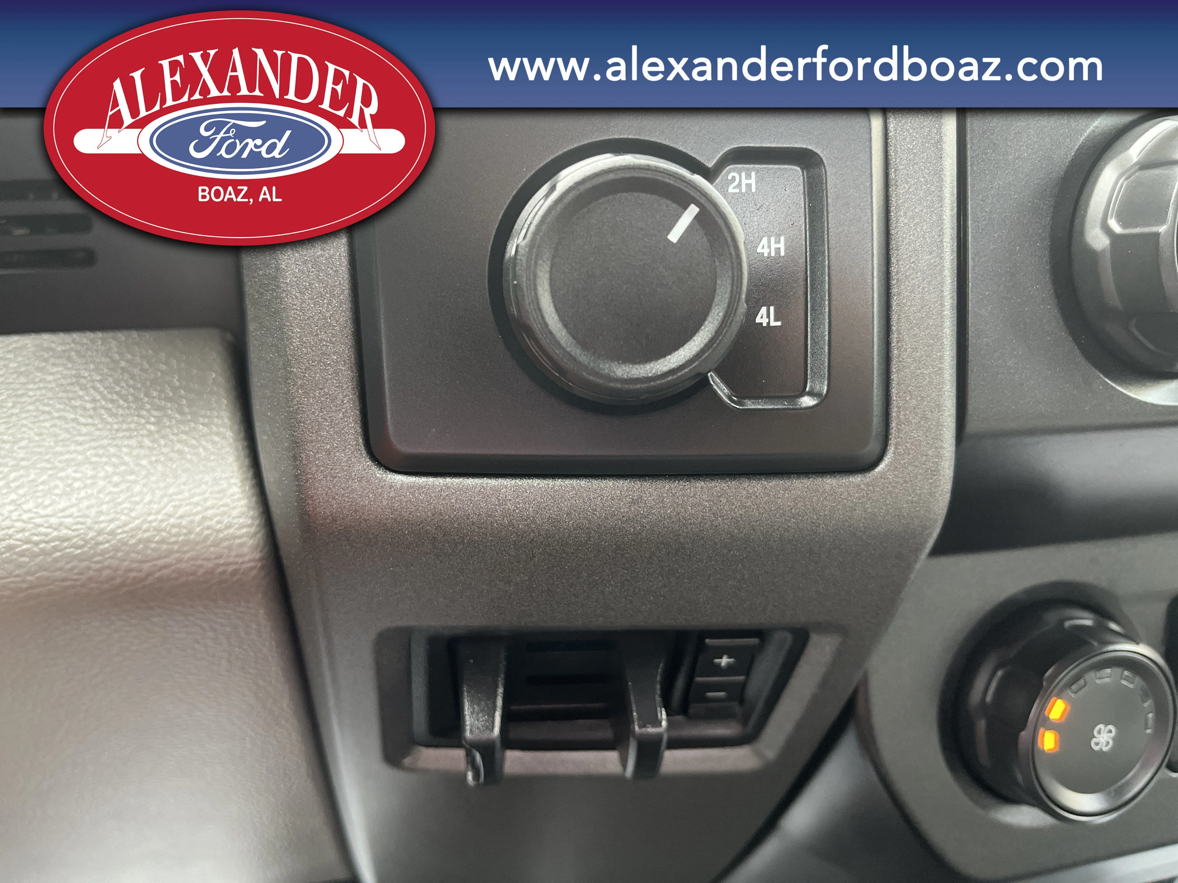 Used 2021 Oxford White Ford XL image 22