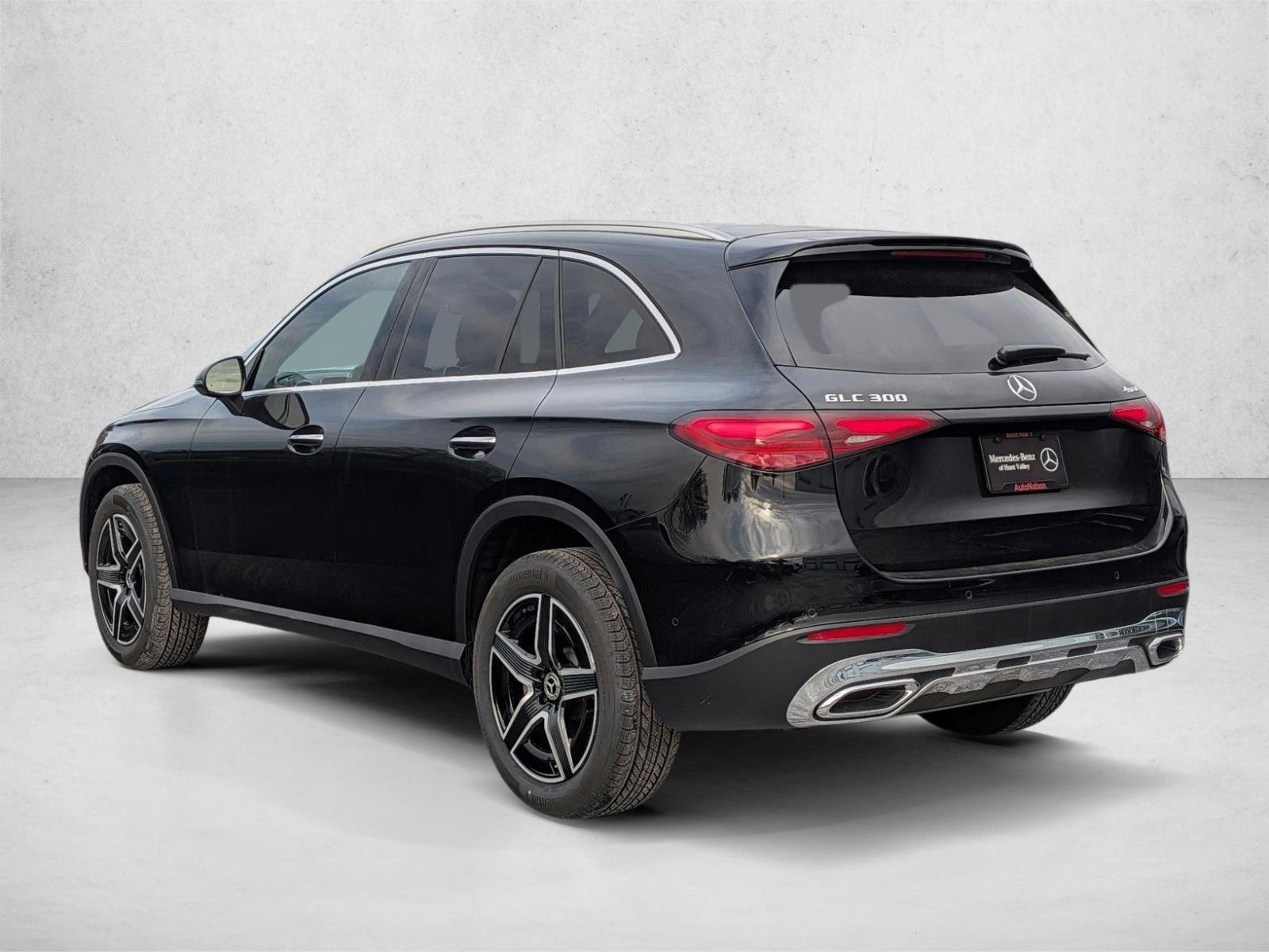 New 2026 Obsidian Black Metallic Mercedes-Benz GLC300 image 8