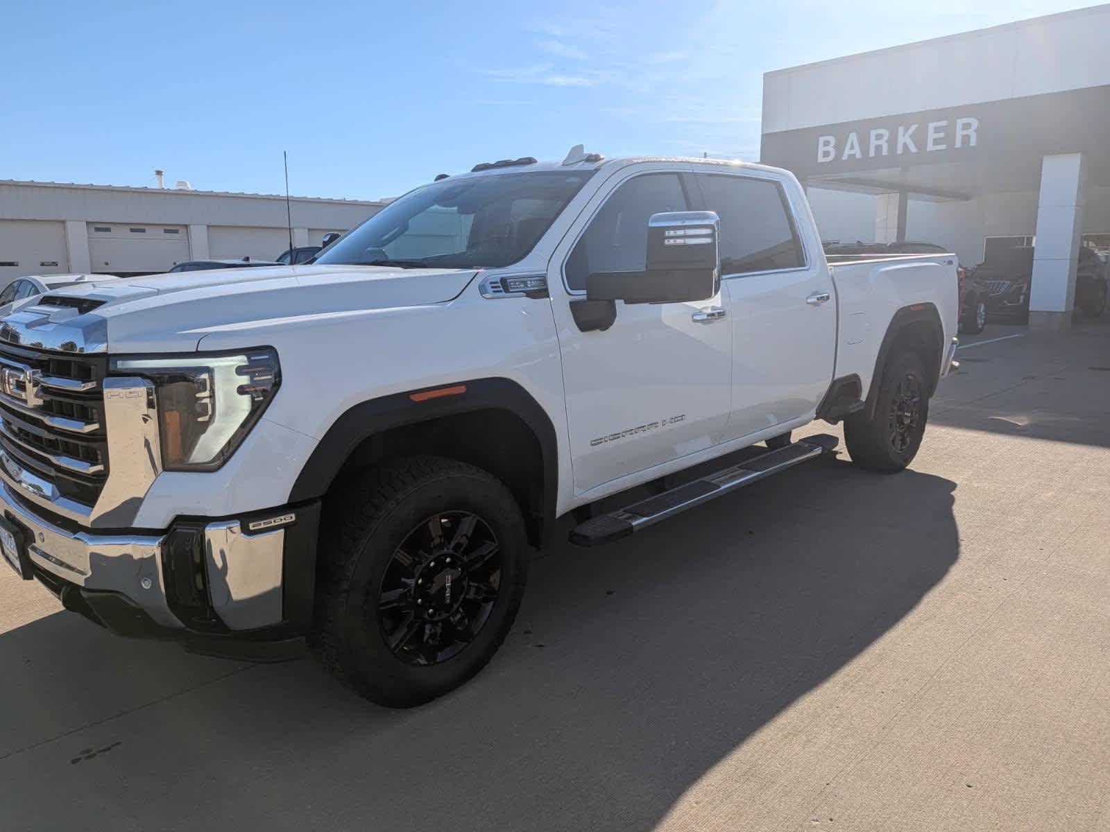2025 Gmc Sierra 2500 HD SLT photo 3