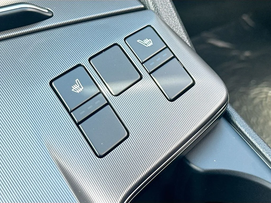 New 2026 Wolf Gray Kia EX image 19