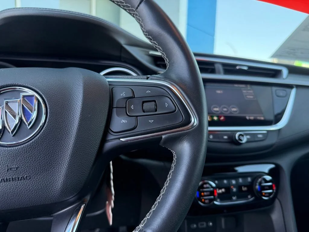 Used 2022 CINNABAR METALLIC Buick Select image 22