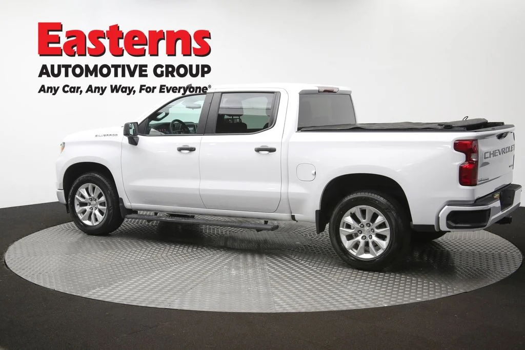Used 2023 White Chevrolet Custom image 63