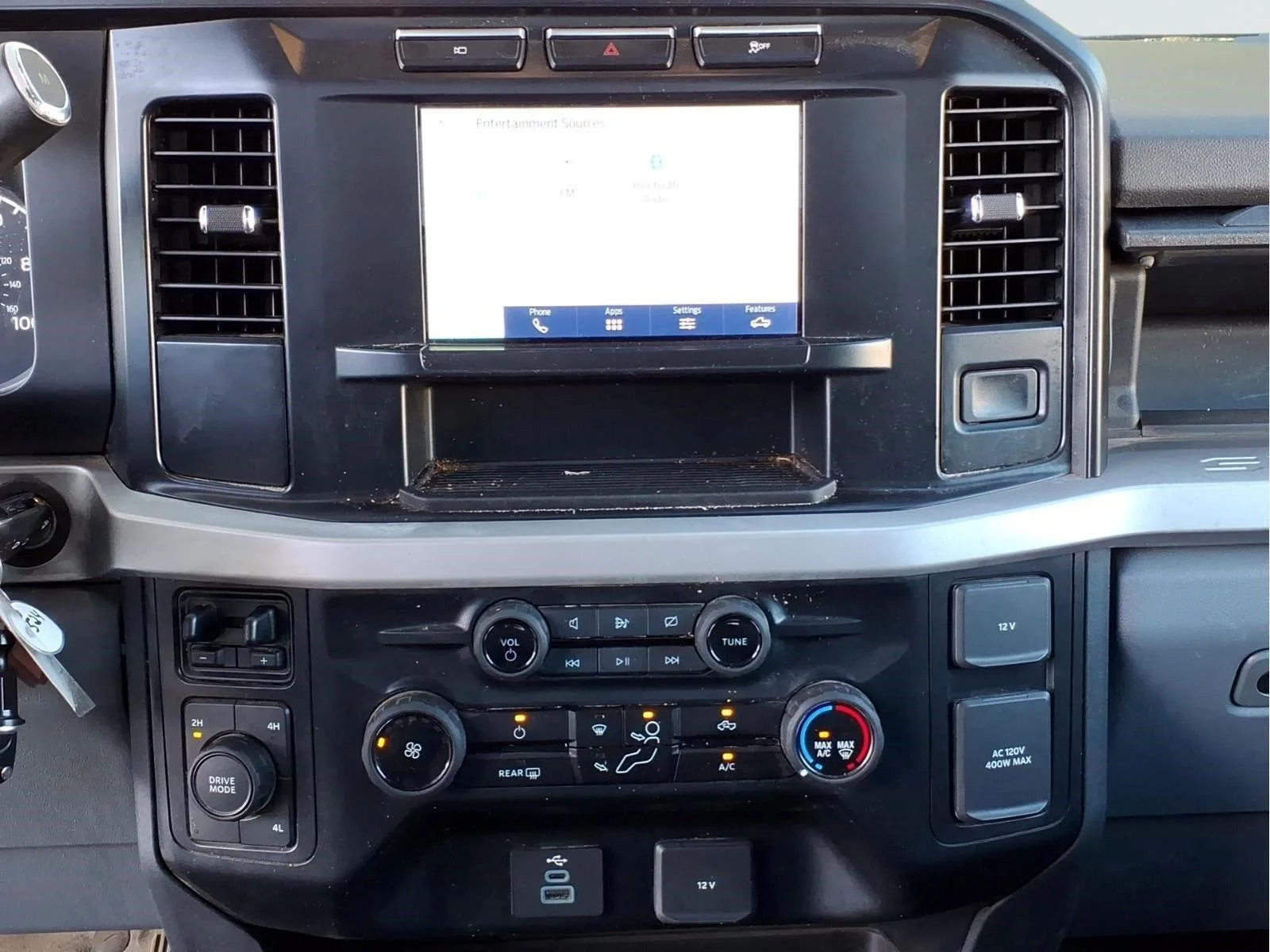 Used 2024  Ford XL image 14