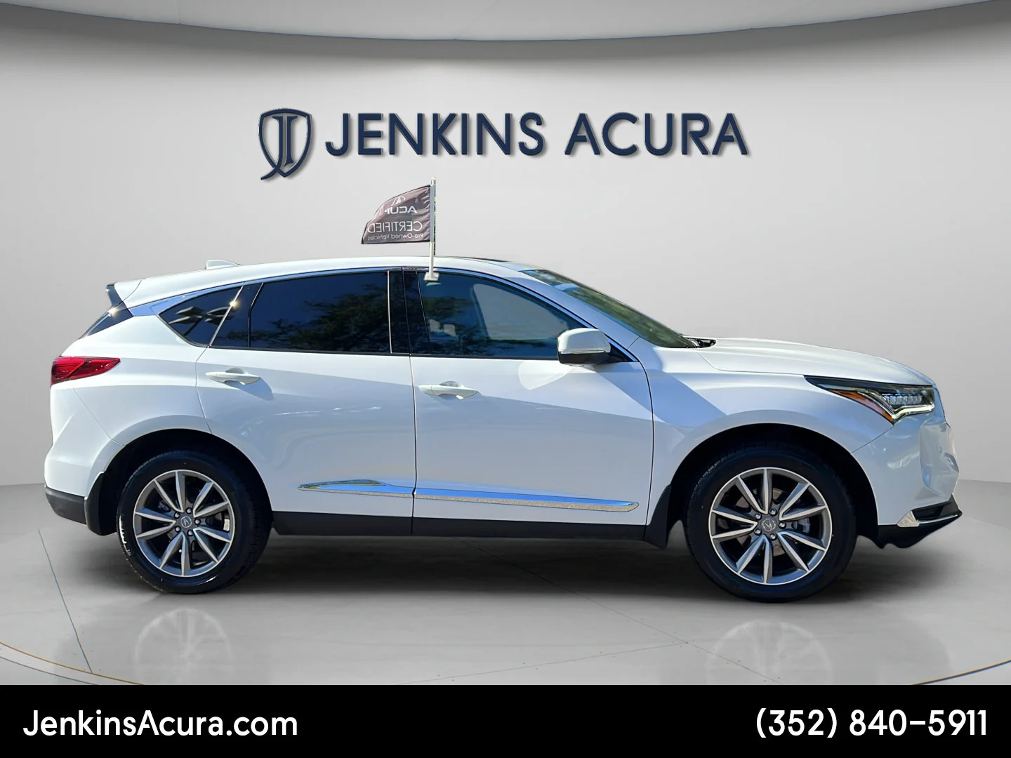 Used 2023 Platinum White Pearl Acura w/Technology Package image 10