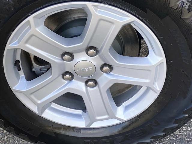 Certified Used 2022 Sting-Gray Clearcoat Jeep Sport S image 24