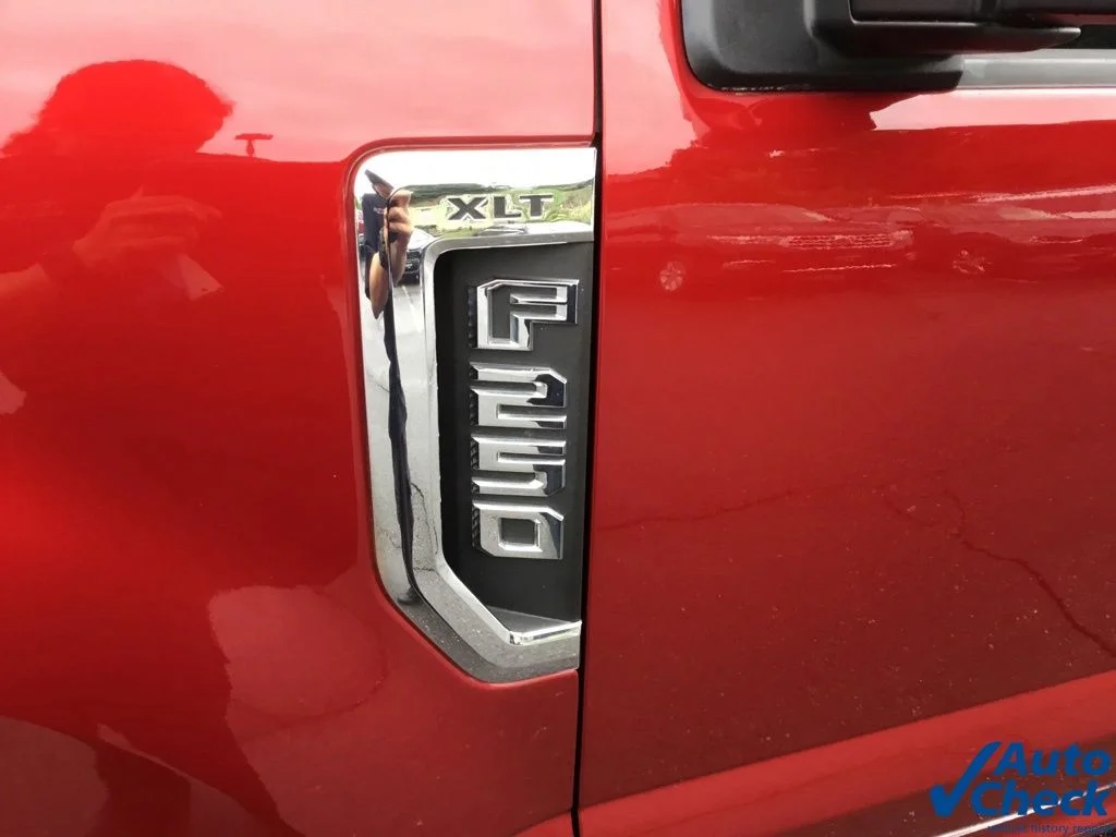 Used 2017 Red Ford XLT image 21