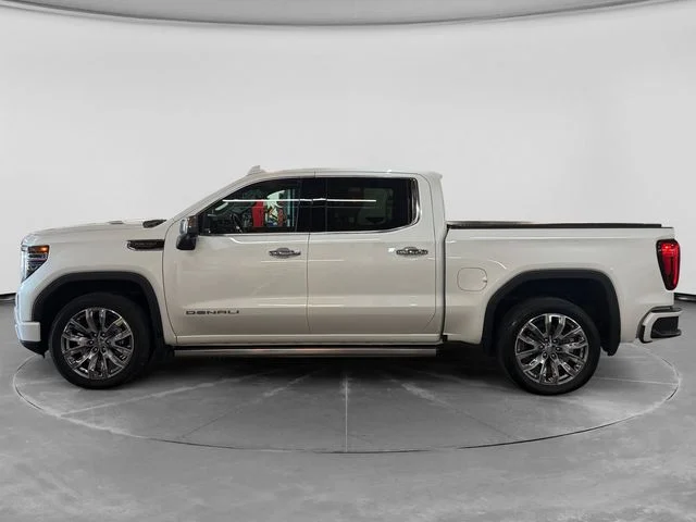 Used 2023 White GMC Denali image 6