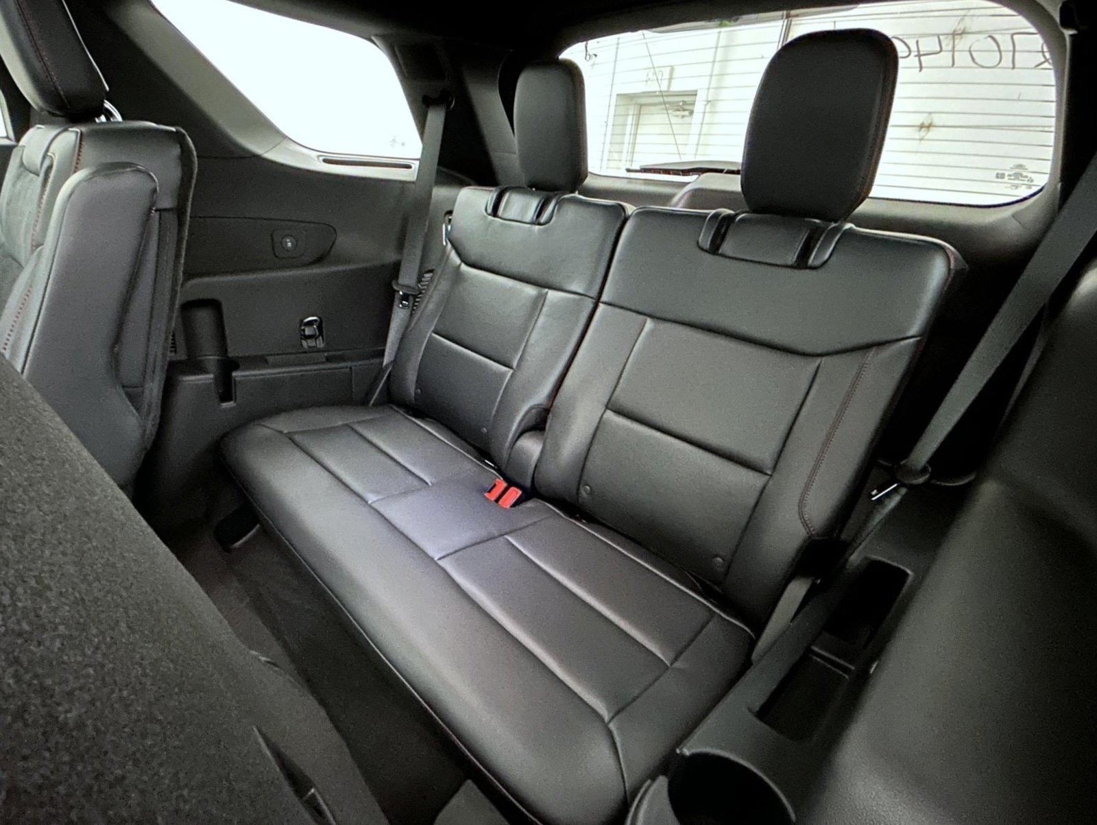 New 2027 Star White Metallic Tri-Coat Ford ST image 20