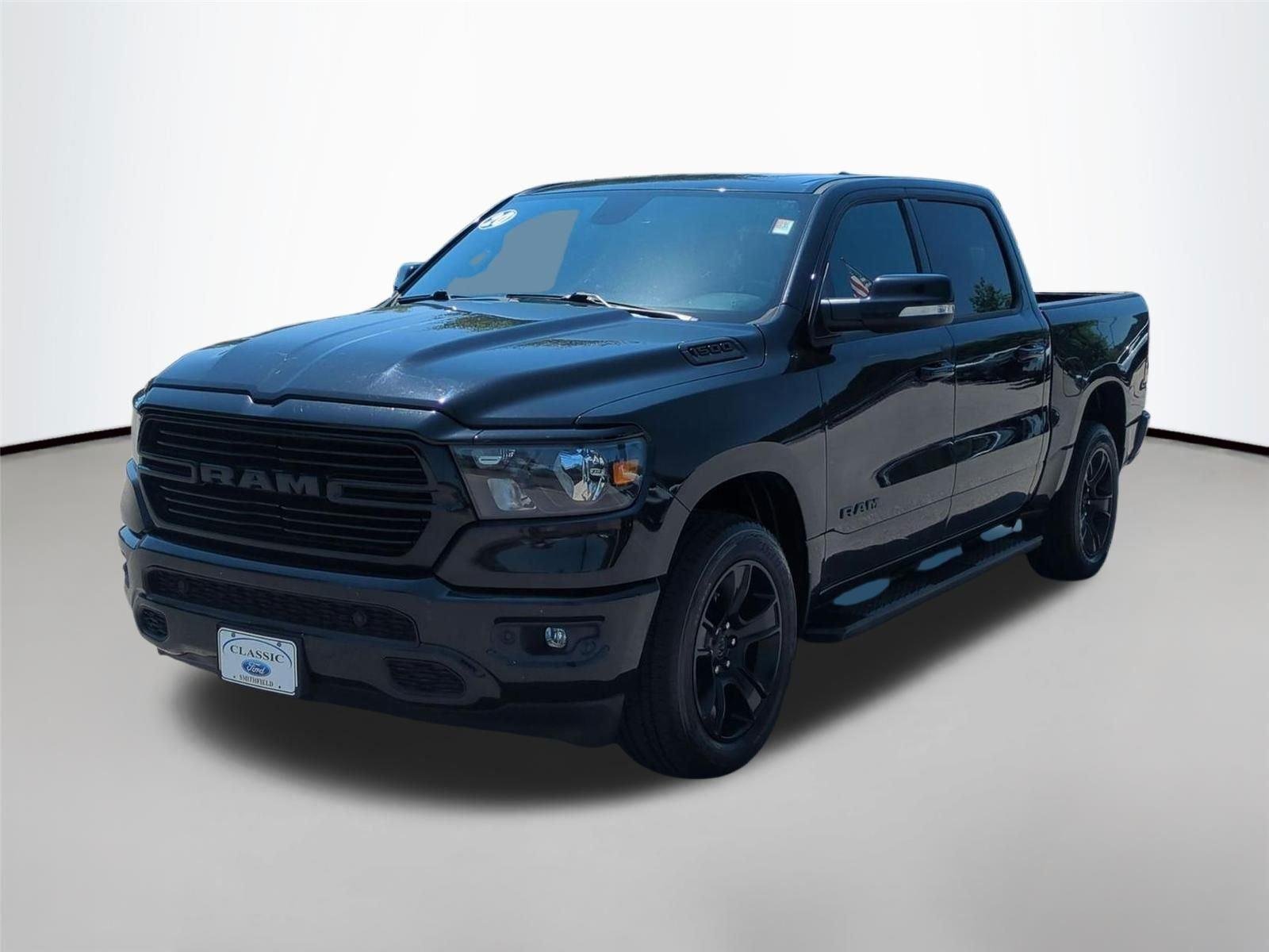 2020 RAM 1500 Big Horn/Lone Star 4x4 Crew Cab 5'7's photo