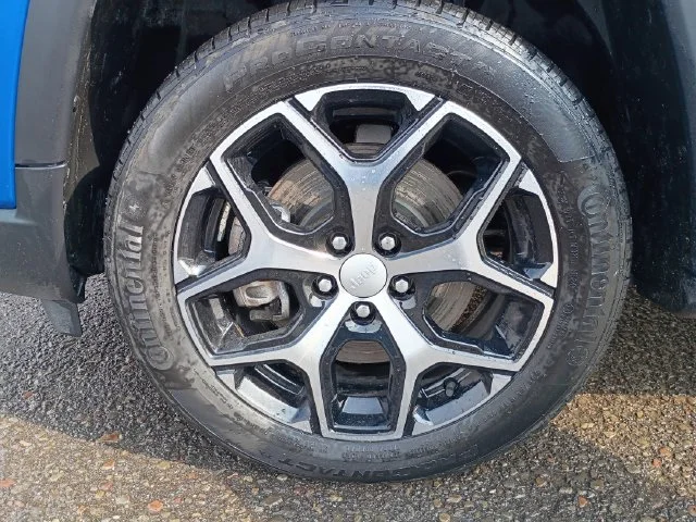 Used 2024 Blue Jeep Limited image 20