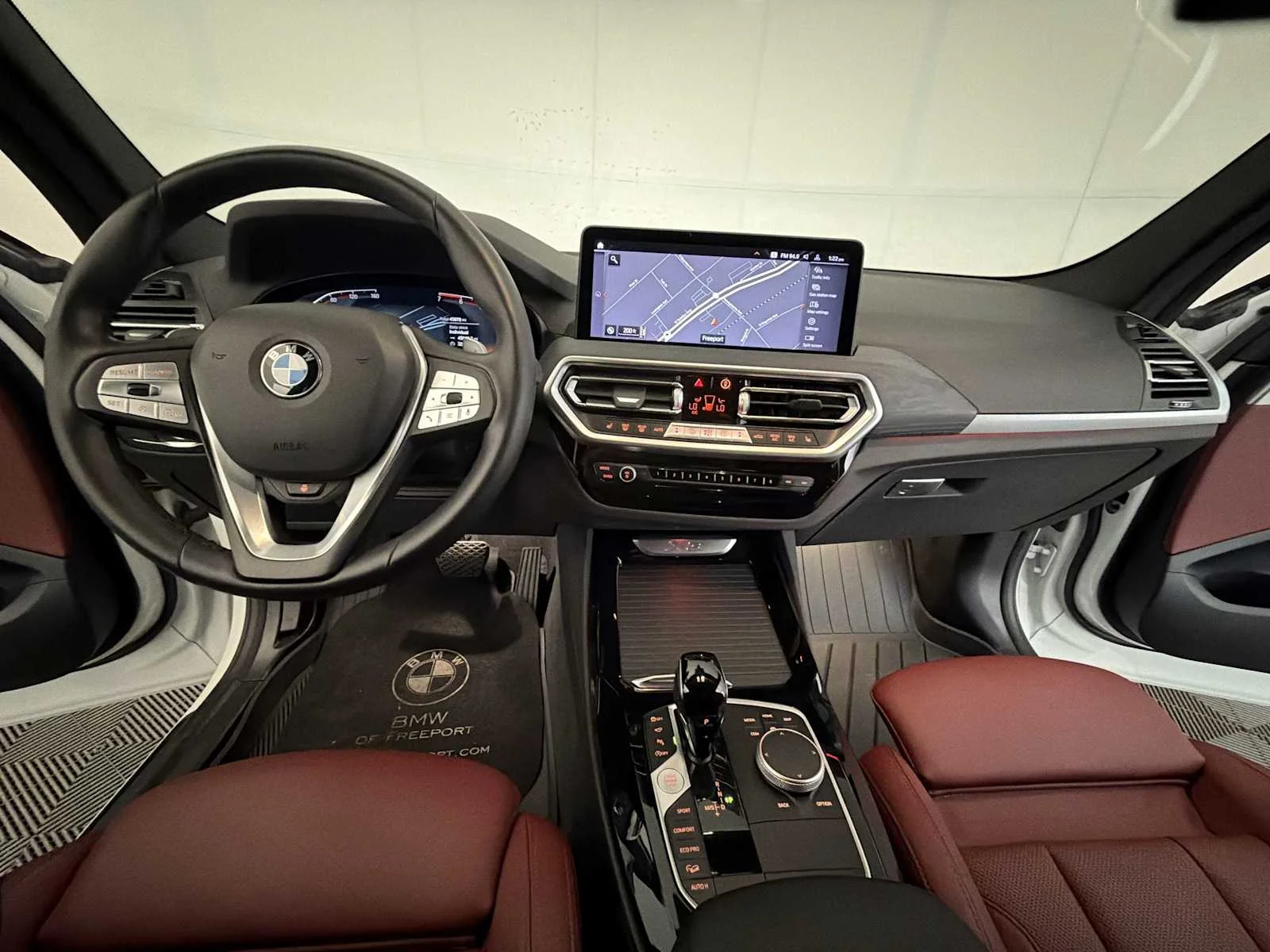 Used 2024 Alpine White BMW xDrive30i image 16