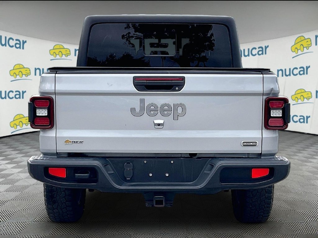 Used 2022 Silver Zynith Clearcoat Jeep Overland image 5