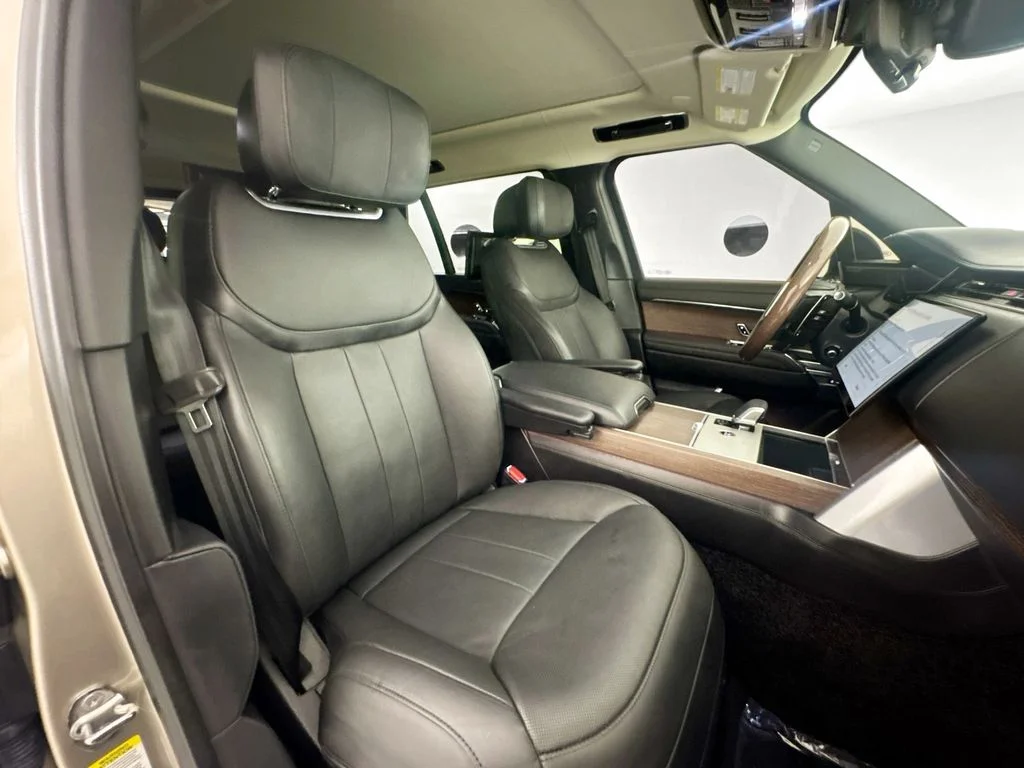 Used 2024 Gold Land Rover Autobiography image 30