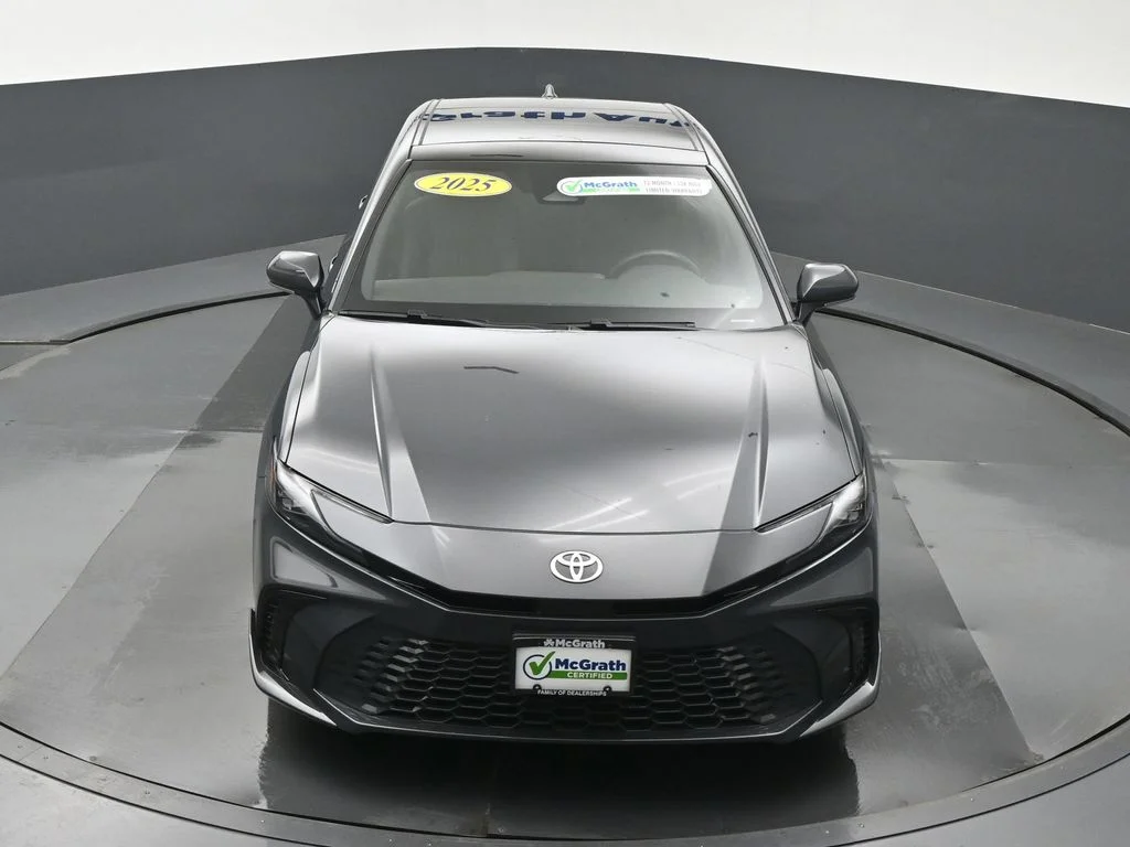 Used 2025  Toyota XSE image 25