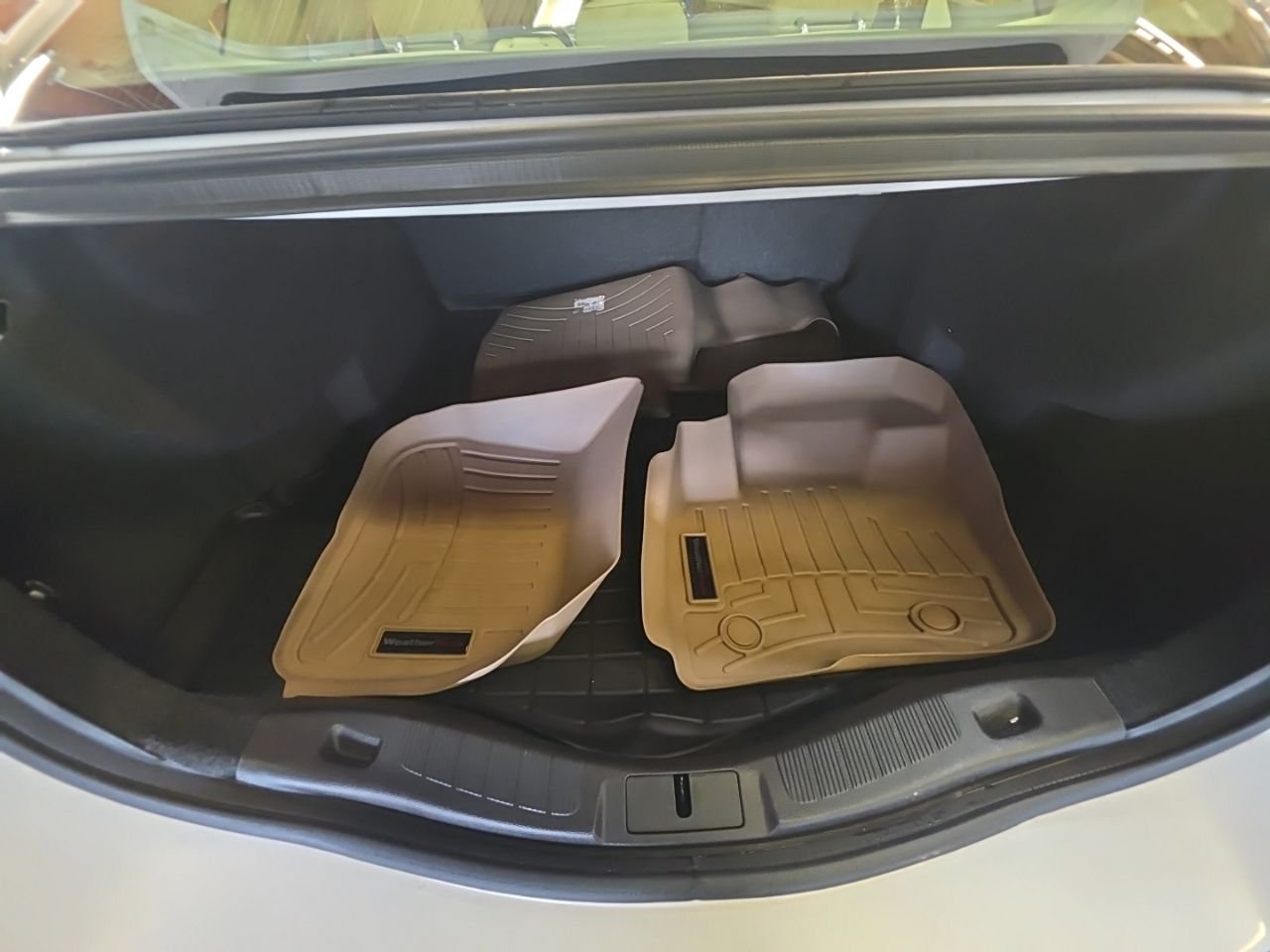 Used 2016 White Ford SE image 13