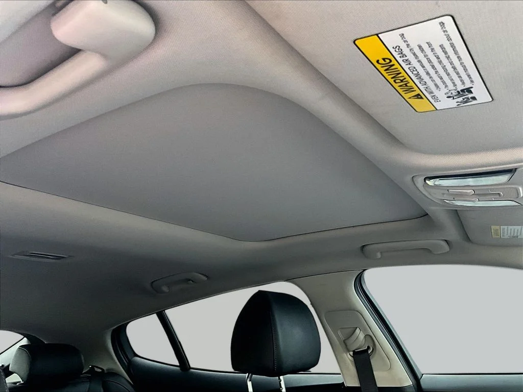 Used 2018 Black Kia Premium image 21