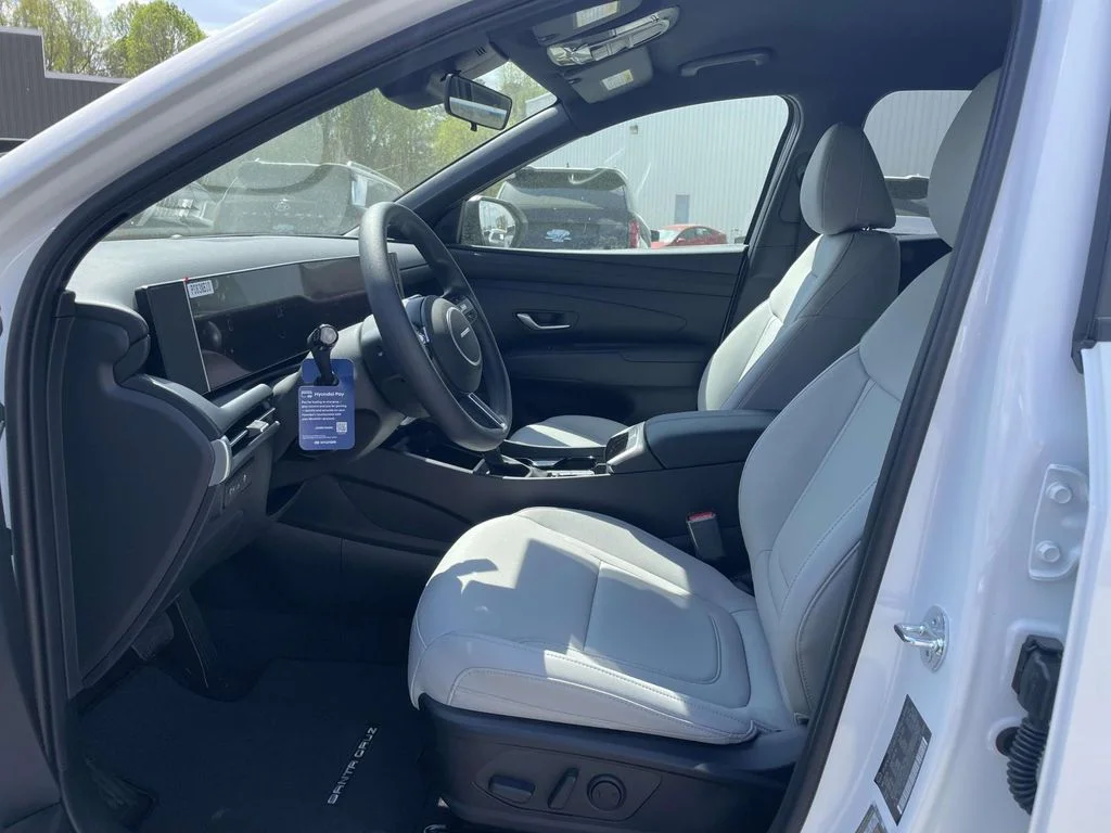 New 2026 White Hyundai SEL image 15