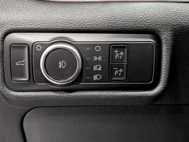 Used 2023 Gray Ford Limited image 13