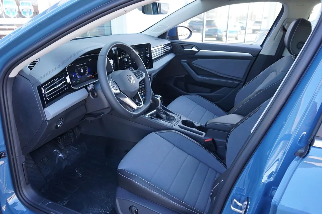 New 2026 Blue Volkswagen 1.5T SE image 8
