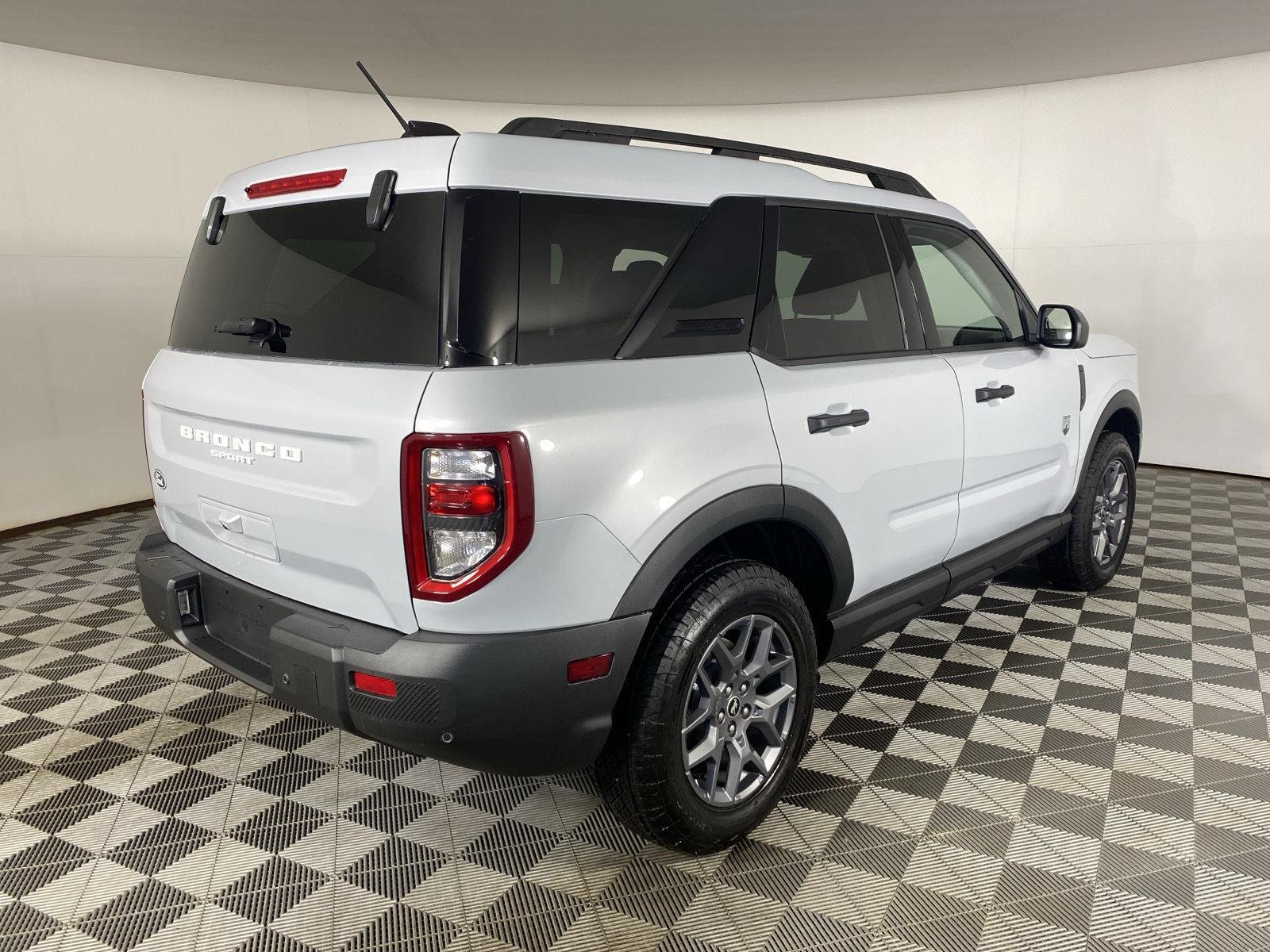 Used 2026 Space White Ford Big Bend image 7