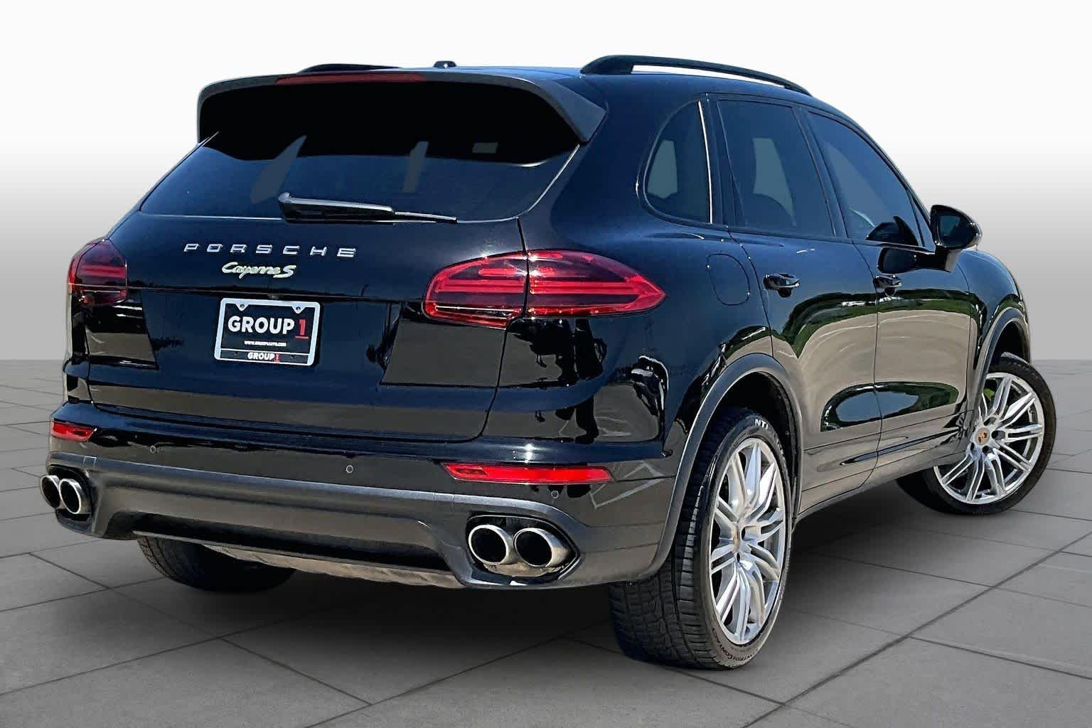 Used 2016 Black Porsche S E-Hybrid image 11