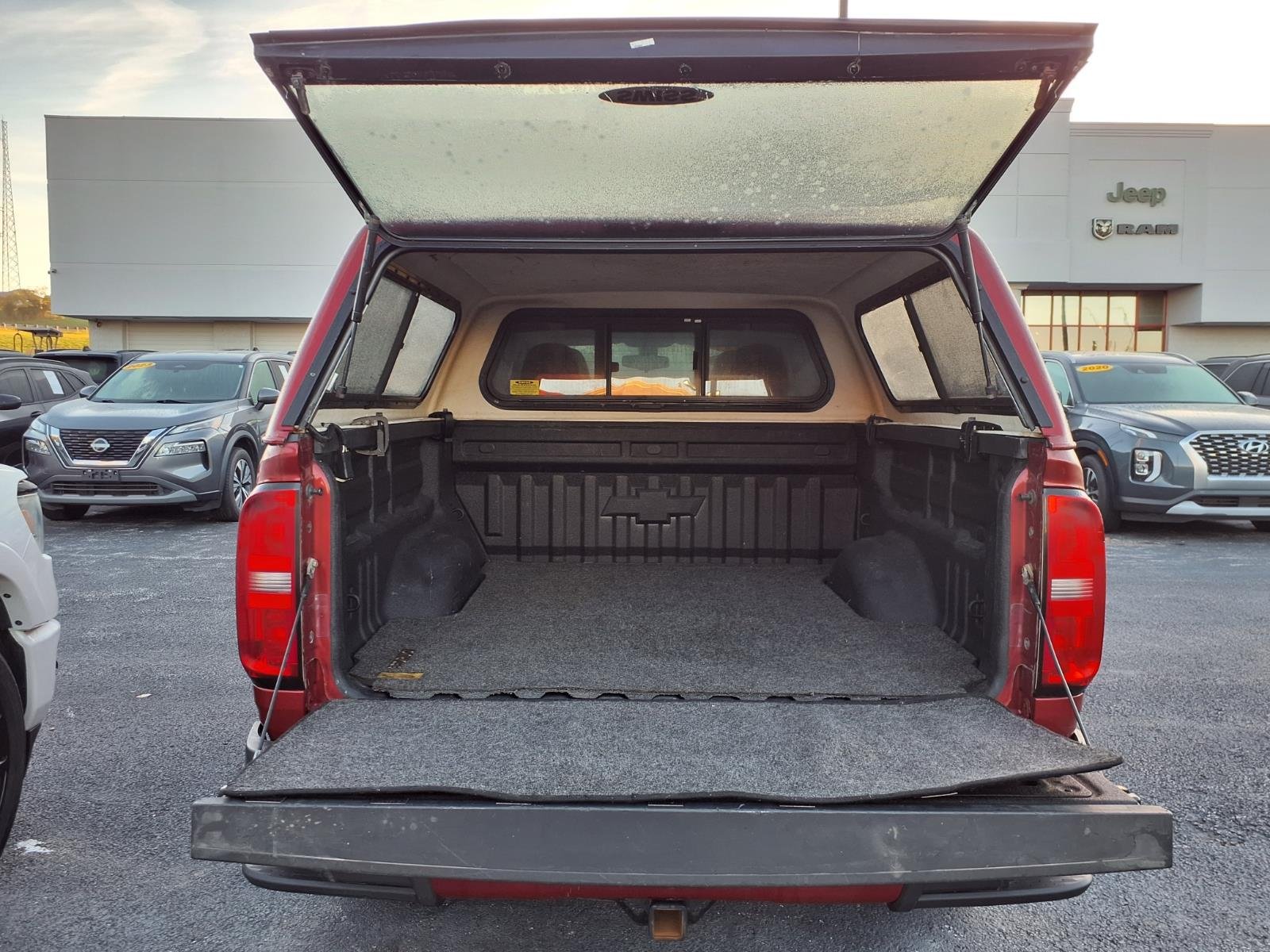 Used 2016 Red Rock Metallic Chevrolet LT image 19