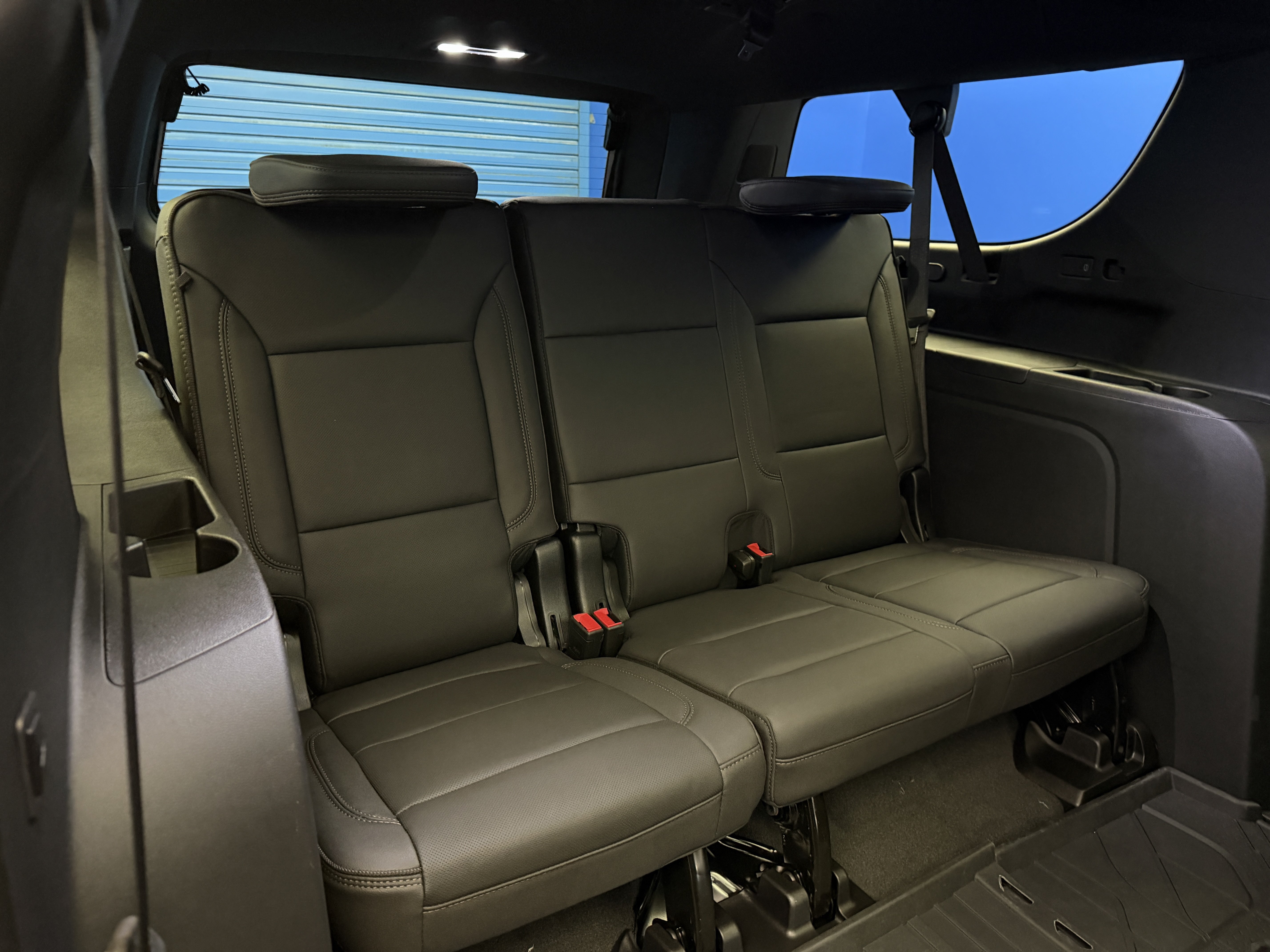 2026 Chevrolet Suburban High Country - Photo 32