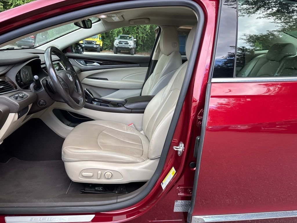 Used 2017 Red Buick Essence image 12