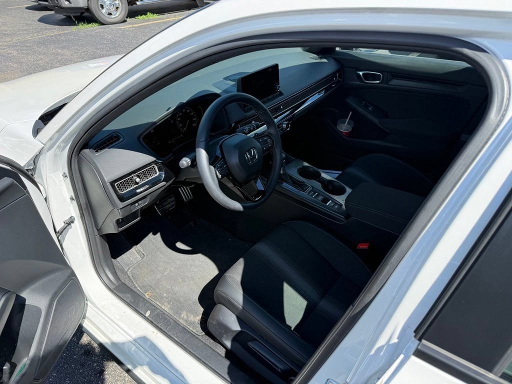 2026 Honda Civic Hatchback Sport - Photo 7