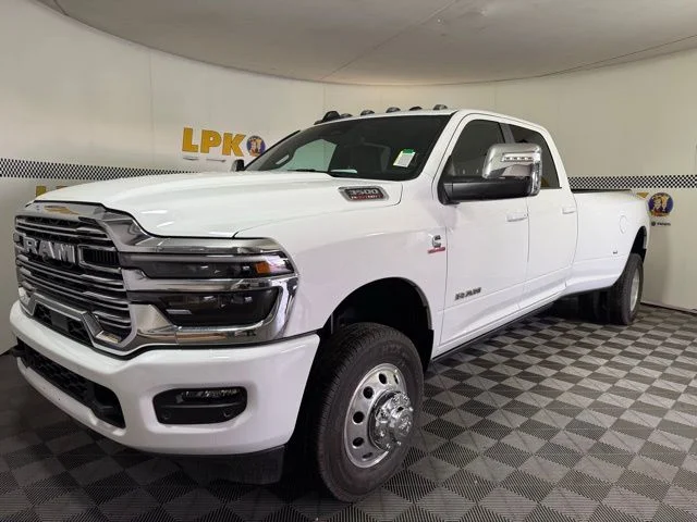 New 2026 Bright White Clear-Coat Exterior Paint RAM LARAMIE image 15