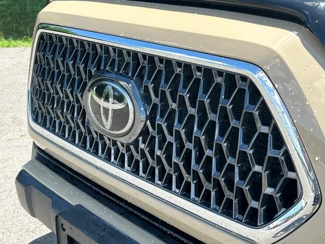 Used 2018  Toyota TRD Off-Road image 14