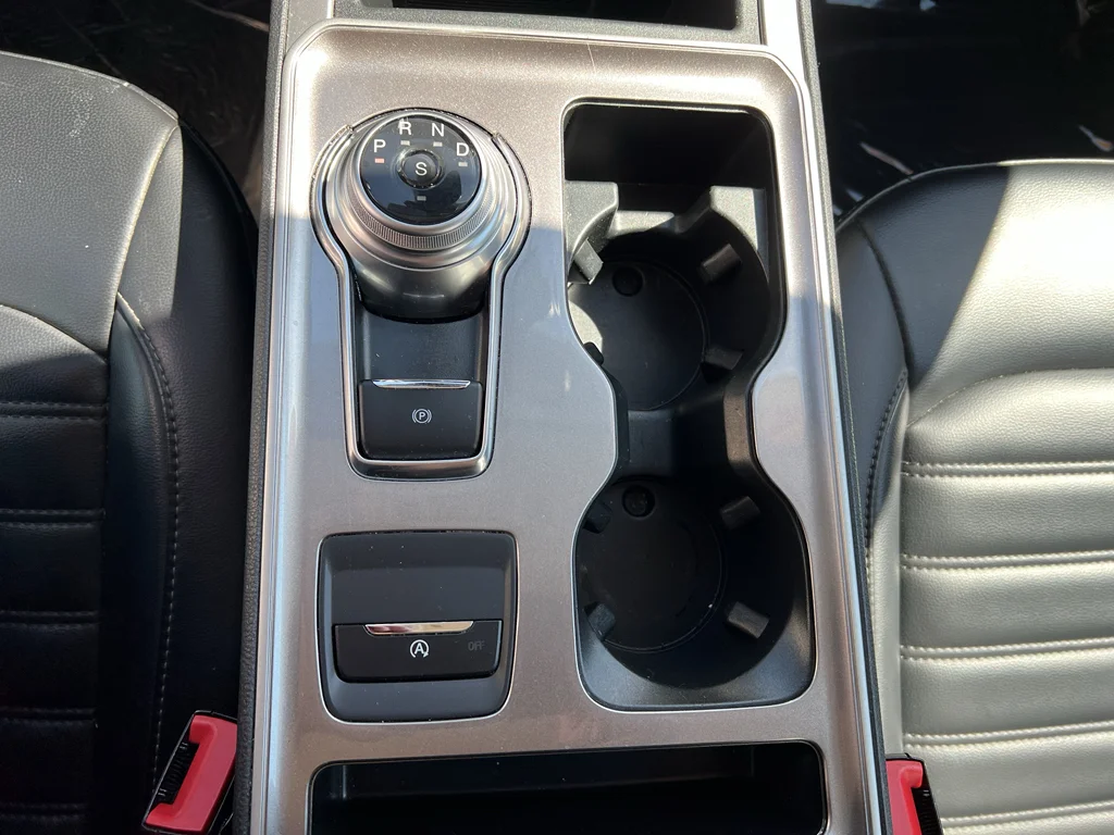 2024 Ford Edge SEL - Photo 20