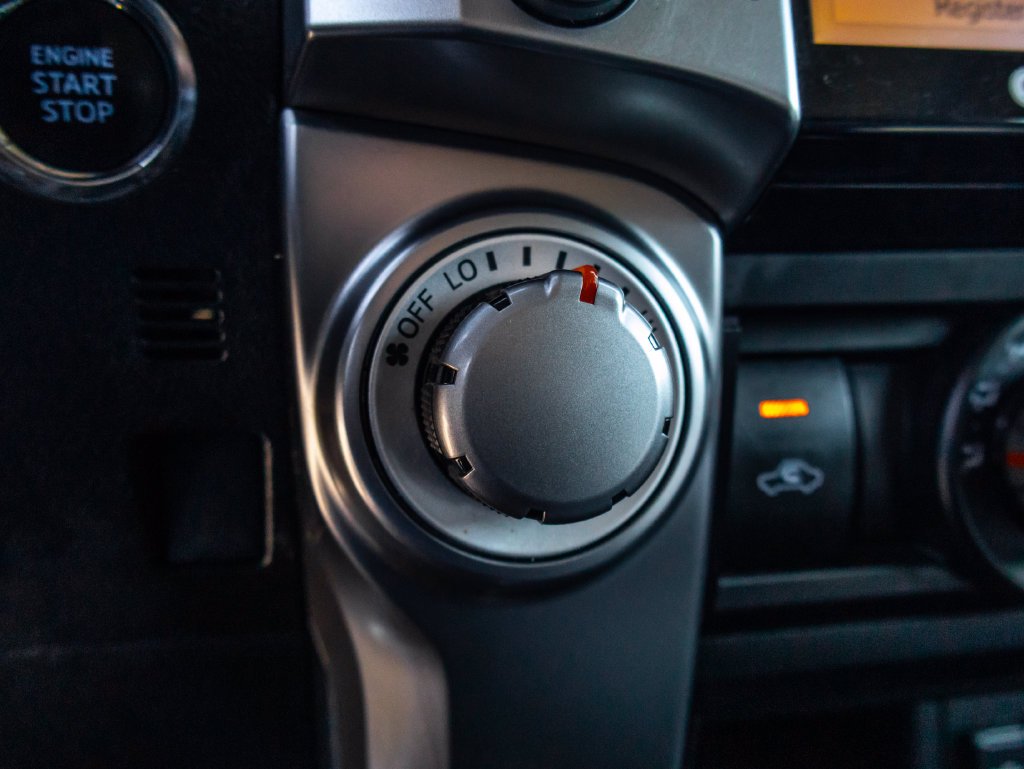 Certified Used 2024  Toyota SR5 image 34