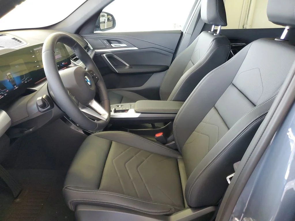 Used 2026 Storm Bay Metallic BMW xDrive28i image 16