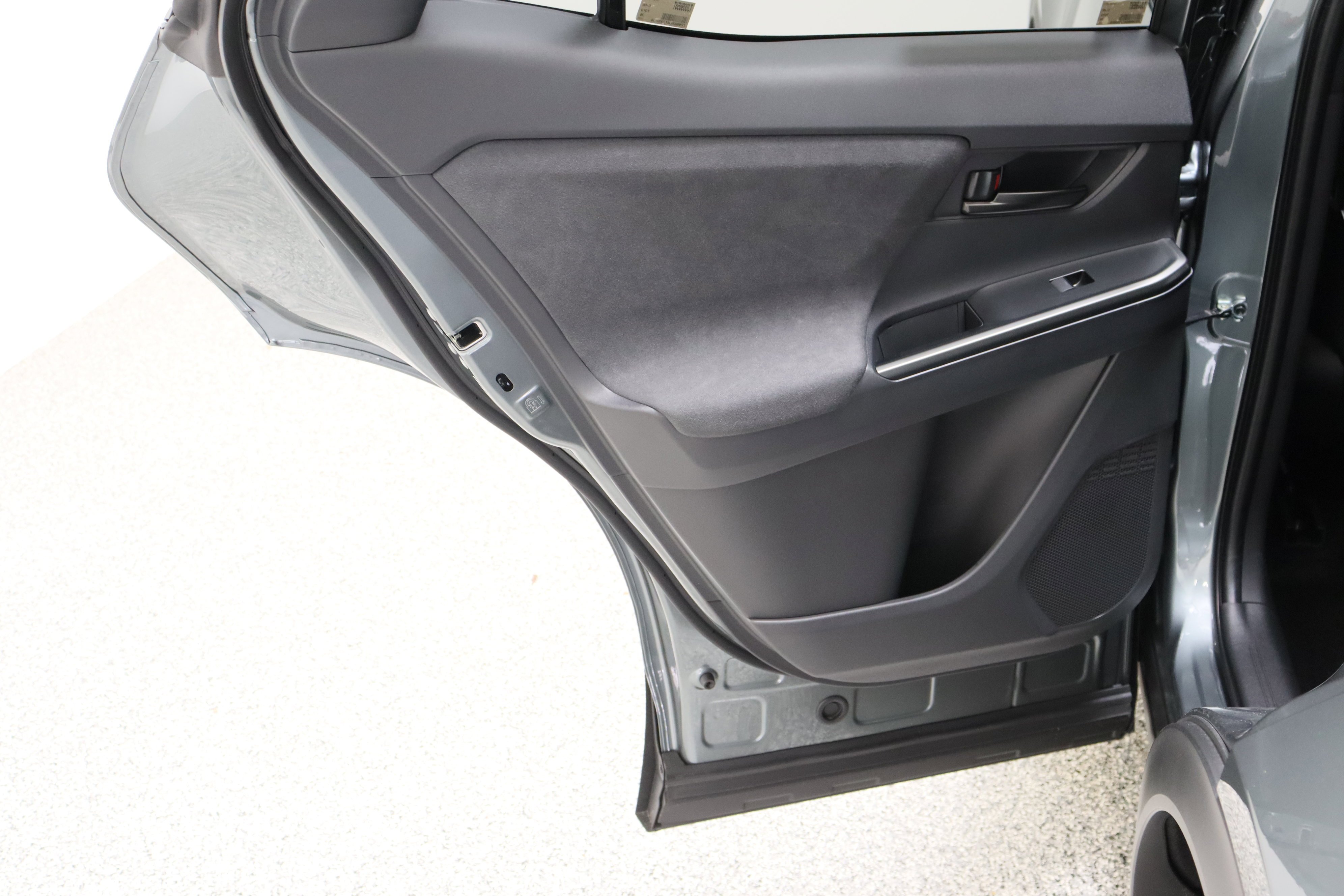 Certified Used 2026 OVERCAST Toyota SE (Electric) image 25