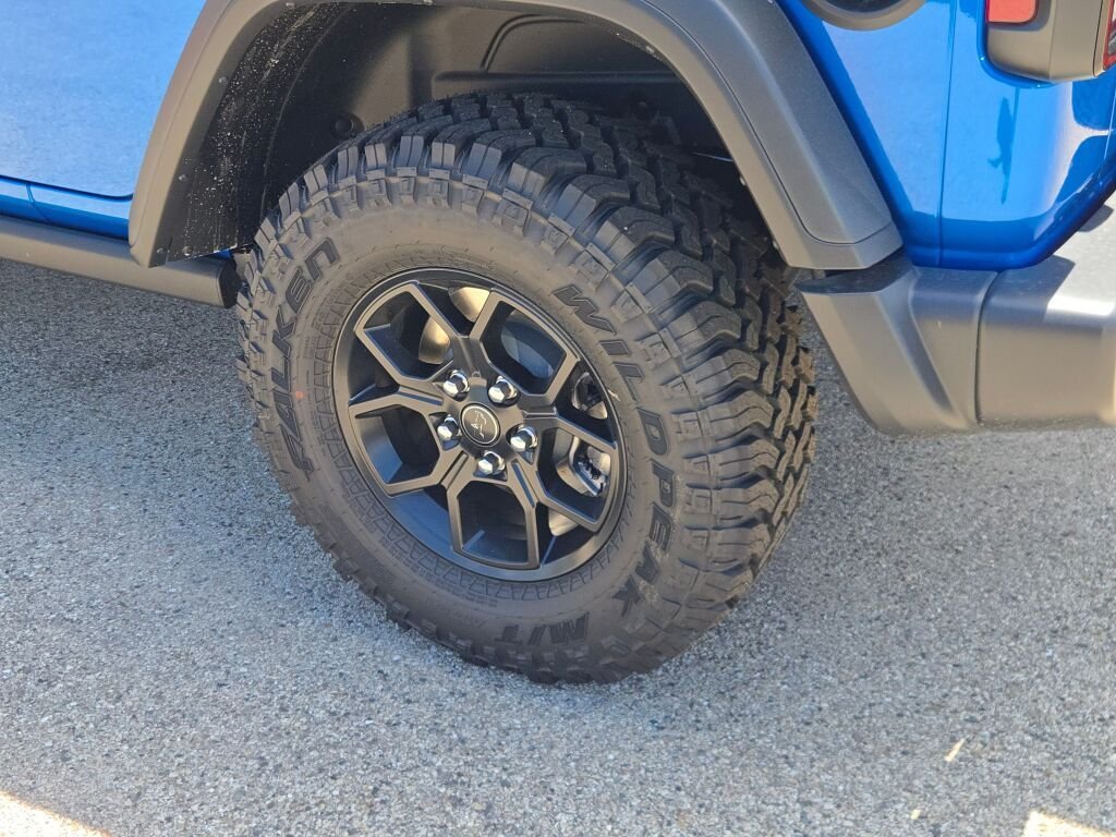 New 2026 Hydro Blue Pearl-Coat Exterior Paint Jeep Willys image 15