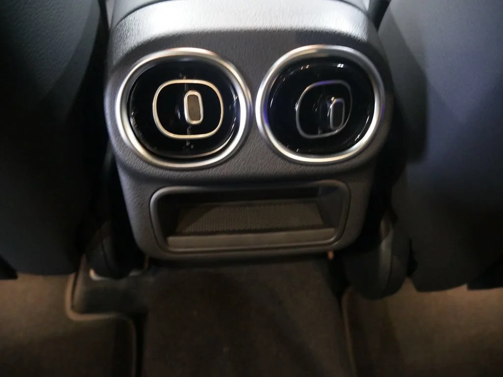 New 2026 Black Mercedes-Benz GLC 300 image 33