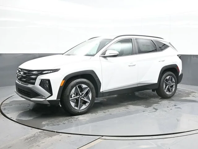 New 2026 White Hyundai SEL Premium image 5