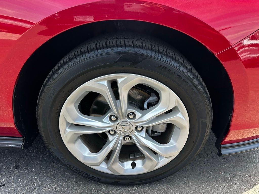 Used 2023 Red Honda LX image 17