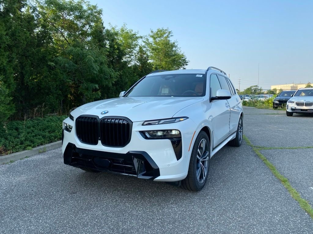 2027 BMW X7