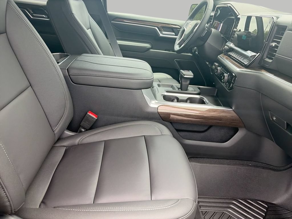 2026 Chevrolet Silverado 1500 LT - Photo 8